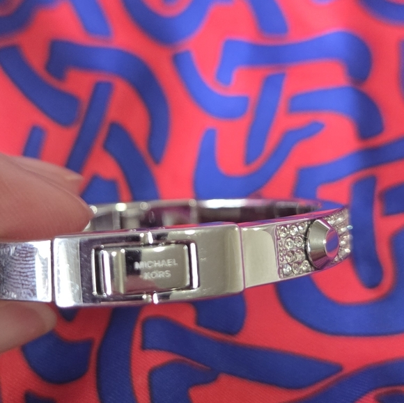 Michael Kors Silver Bracelet with Crystal Accents - Picture 5 of 5
